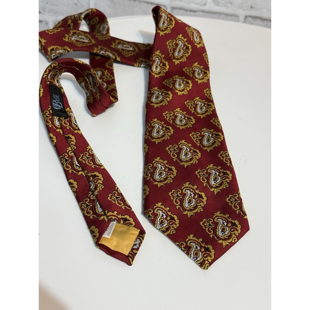 Vtg 70s Beau Brummell Wide Tie Red Gold Paisley Medallion Belk Mod